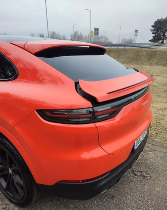 Porsche Cayenne cena 300000 przebieg: 65000, rok produkcji 2020 z Krzepice małe 211